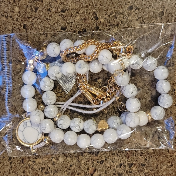 Bracelet Set - Picture 6 of 6